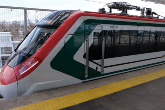 Tren el Ensurgente Mexico-Toluca