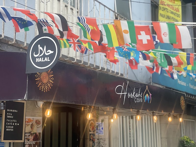 Hookahs Cave — кальянная с русскоговорящим персоналом в центре Мехико, район Куаутемок